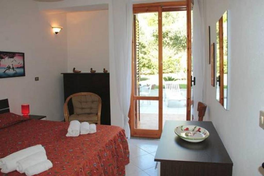 Residence L'Uliveto Gioiosa Marea Luaran gambar
