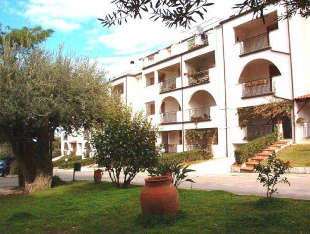 Residence L'Uliveto Gioiosa Marea Luaran gambar
