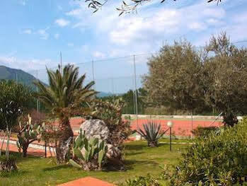 Residence L'Uliveto Gioiosa Marea Luaran gambar